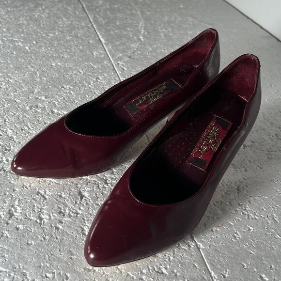 Bentley SZ 5.5 Burgundy pointed toe pump kitten heel Dressy Office Timeless Clos - Picture 3 of 12